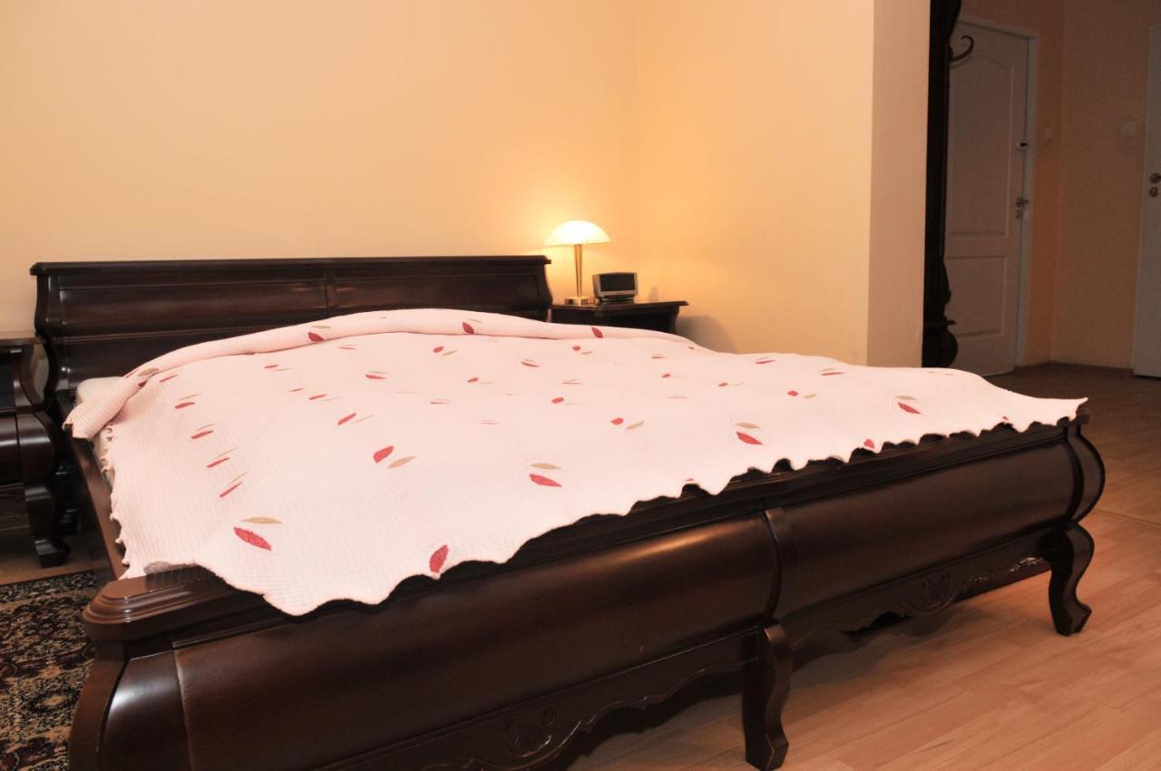 Hotel Gracja Гожов Велкополски Екстериор снимка